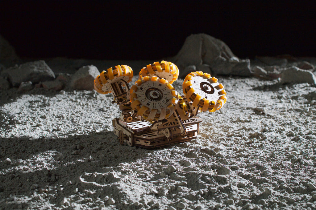 NASA Luna Rover - uGears - Brain Spice