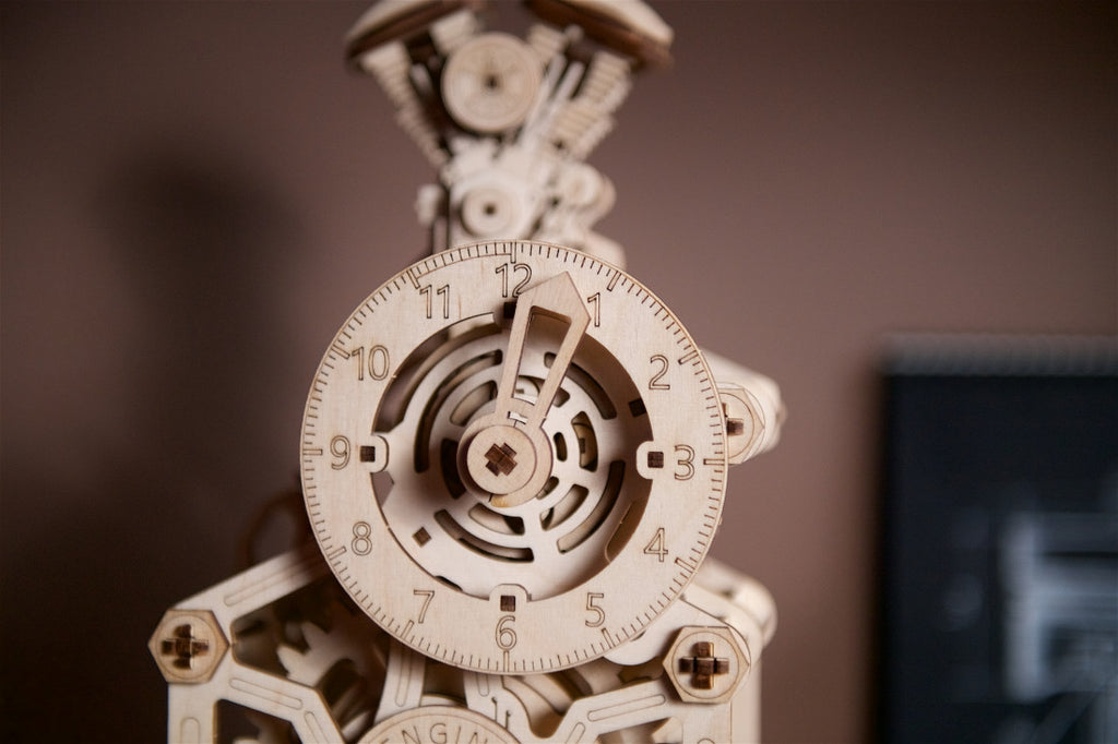 Ugears Engine Clock - uGears - Brain Spice