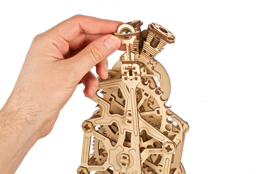 Ugears Engine Clock - uGears - Brain Spice